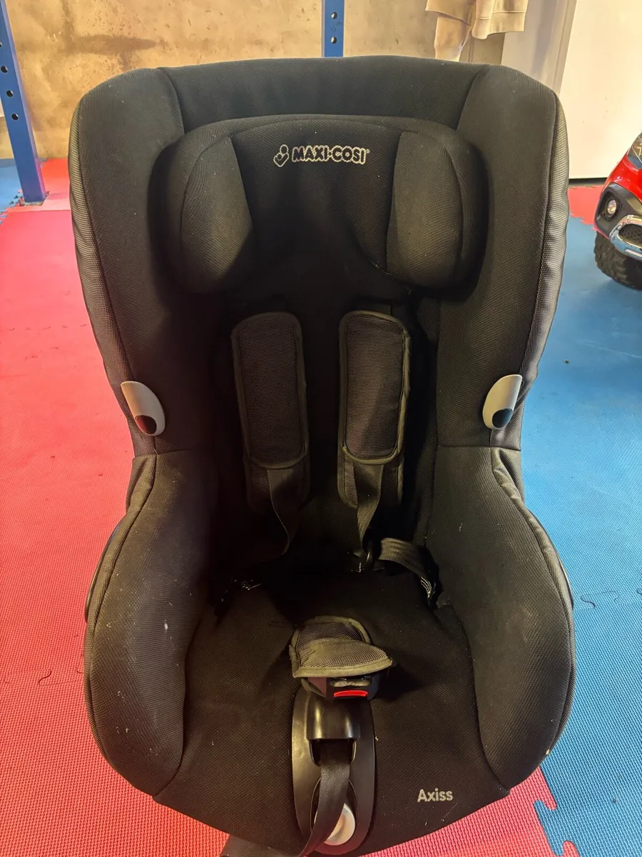 Maxicosi Child’s swivel car seat - Image 3