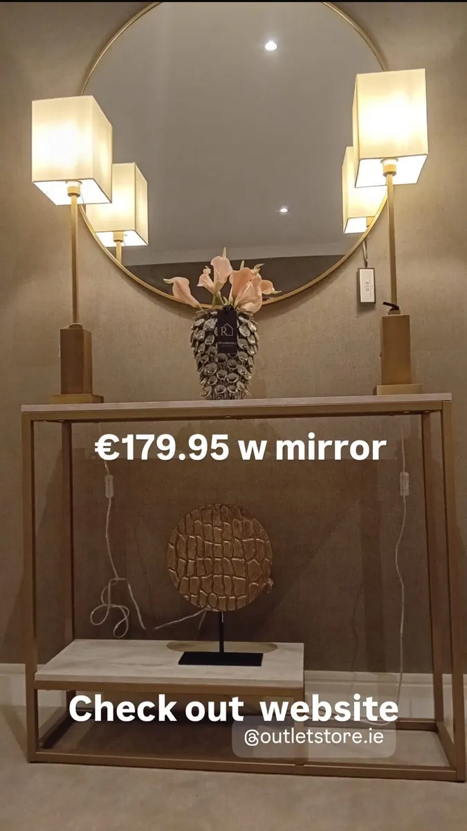 Table for a beautuful home - Image 2