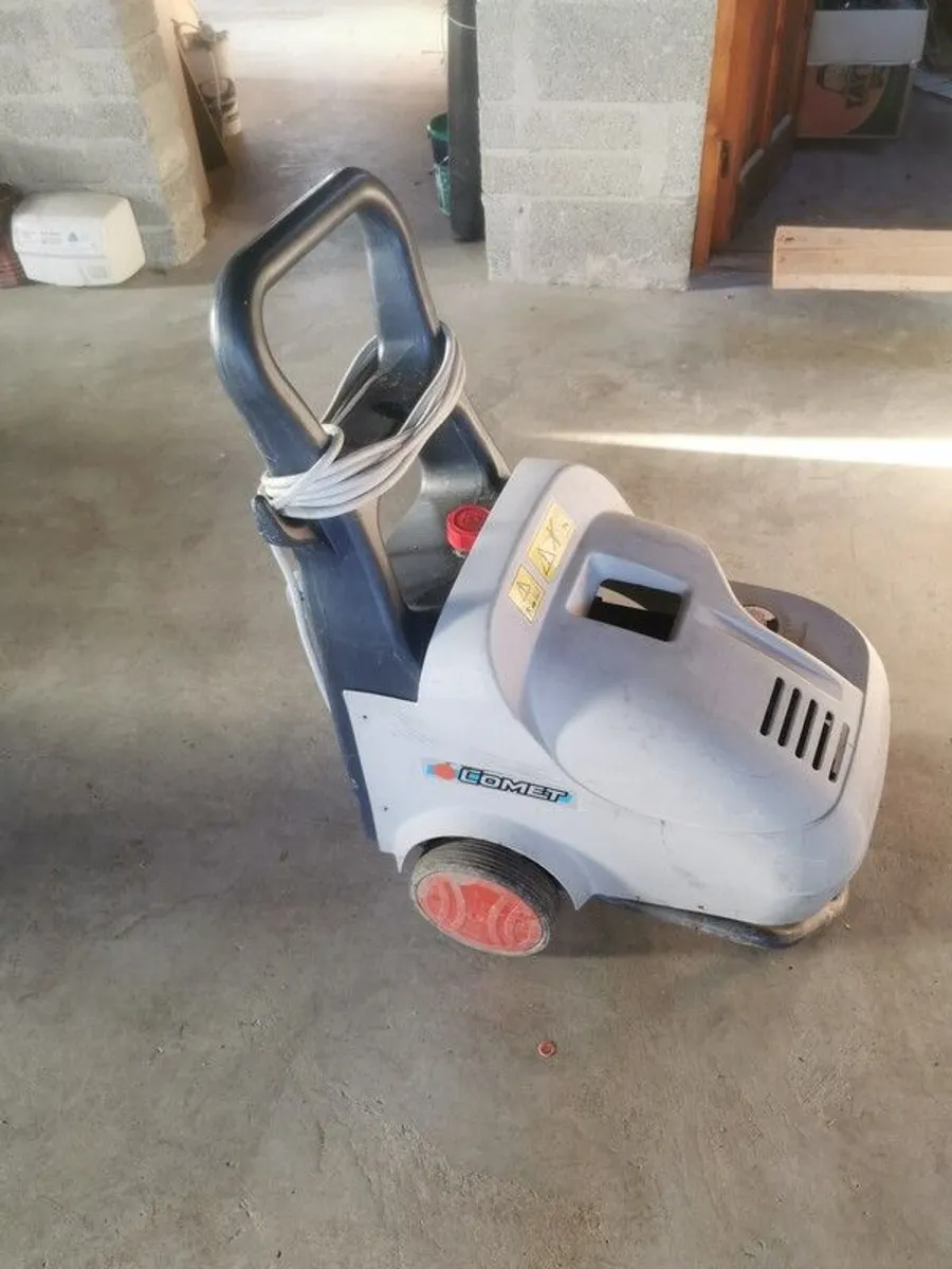 Comet pressure washer - Image 1