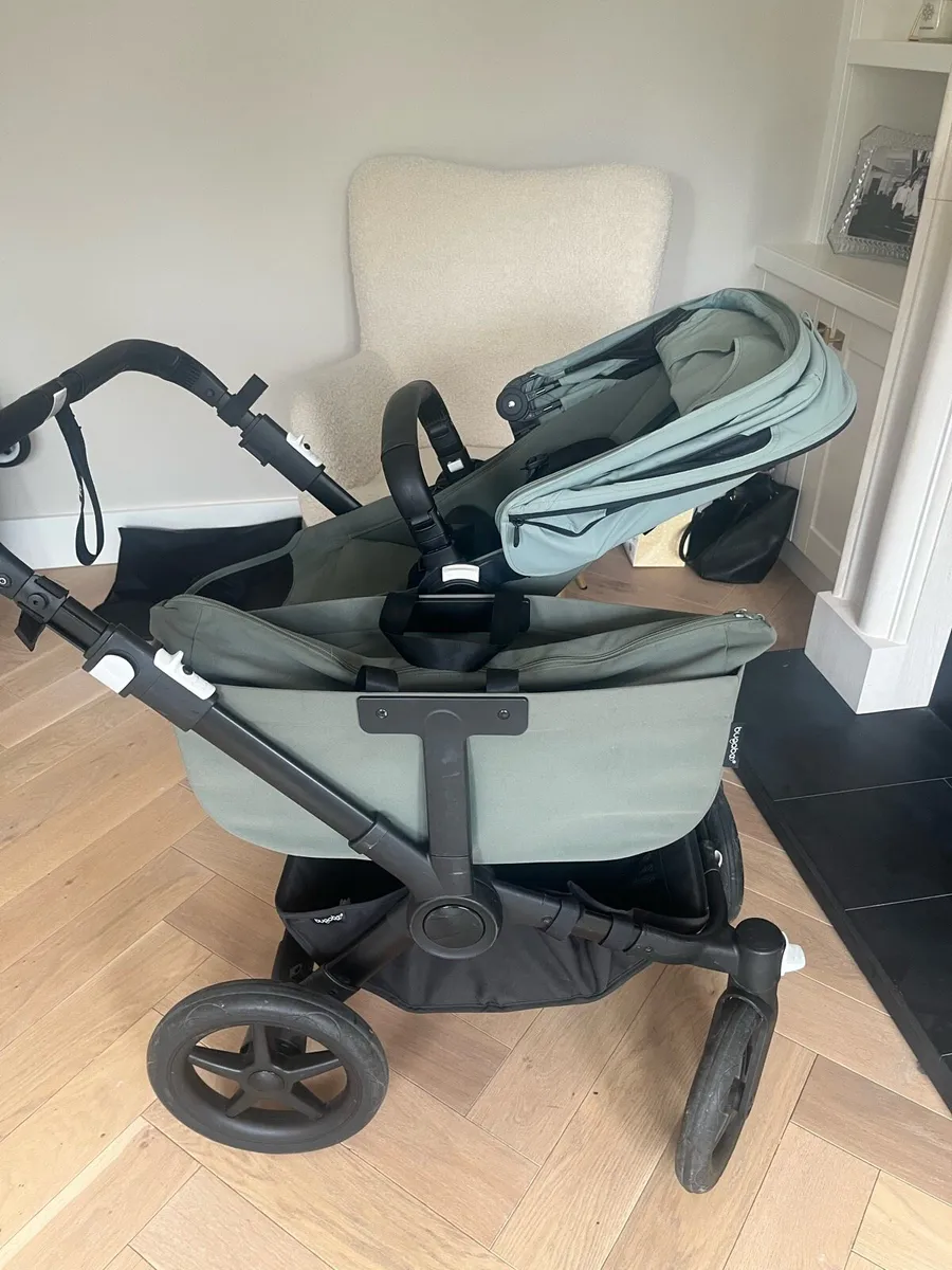 Bugaboo Moni Donkey 5 in Forest Green - Image 2