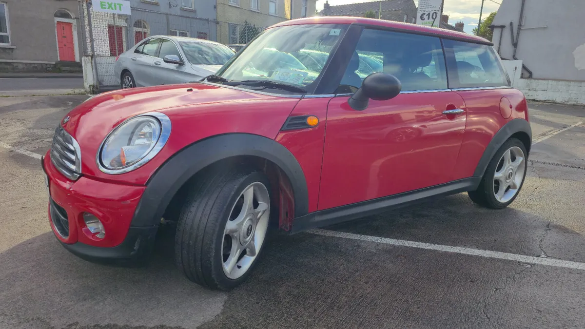 Trade car STARTS AND DRIVE FINE - Image 4