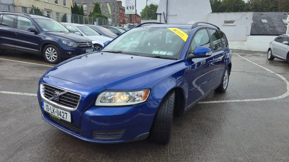 Volvo V50 2010 AA APPROVED - Image 3