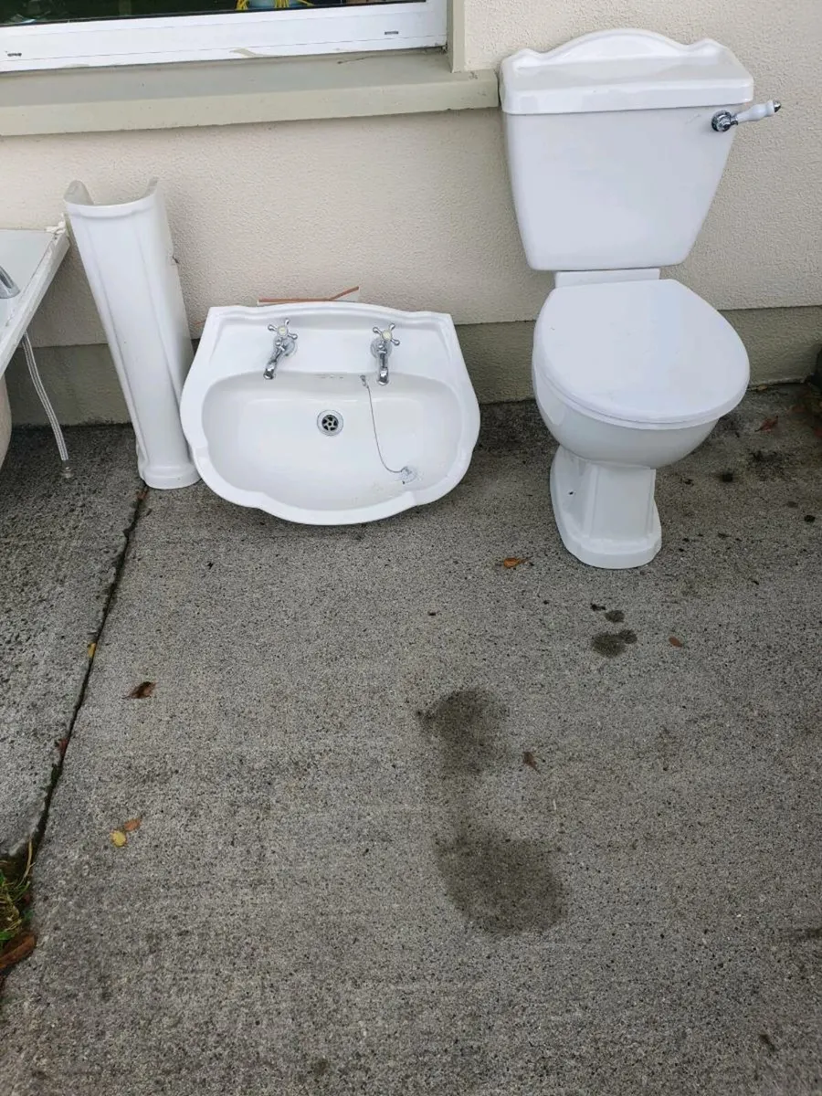 Bathroom - Image 2