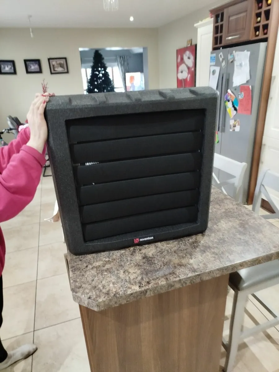 heater  unit  for  large  volume  spaces - Image 1