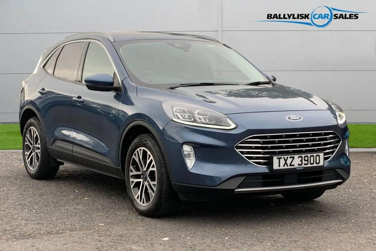 Ford Kuga 1.5t 150PS Titanium Edition in Chrome B - Image 1