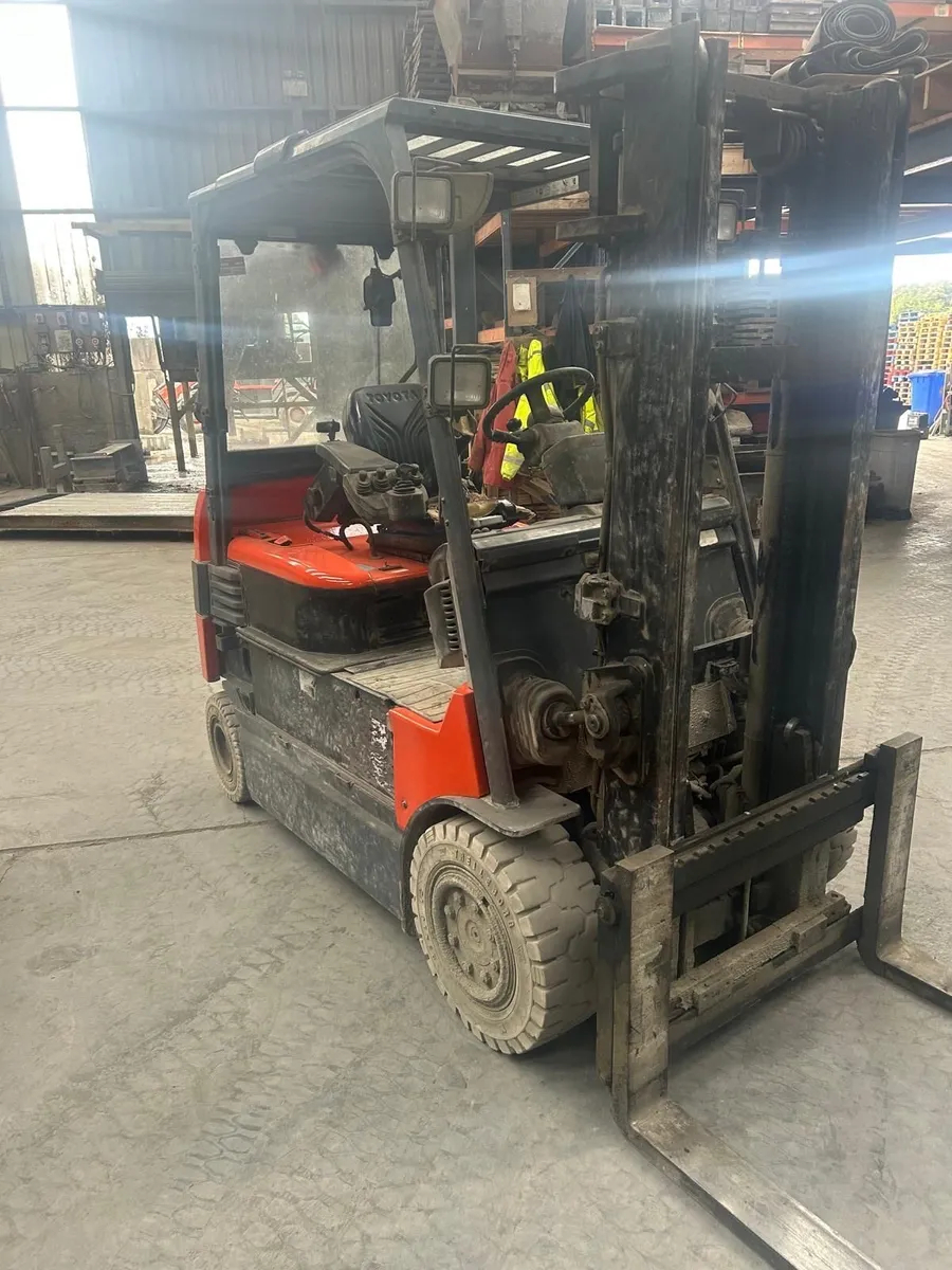 Toyota Forklift - Image 2