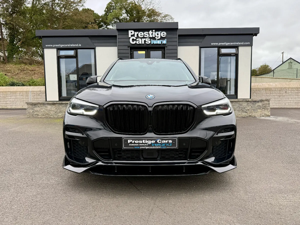 221 BMW X5 45E M SPORT,PAN ROOF,BODY KIT,JET BLACK - Image 2