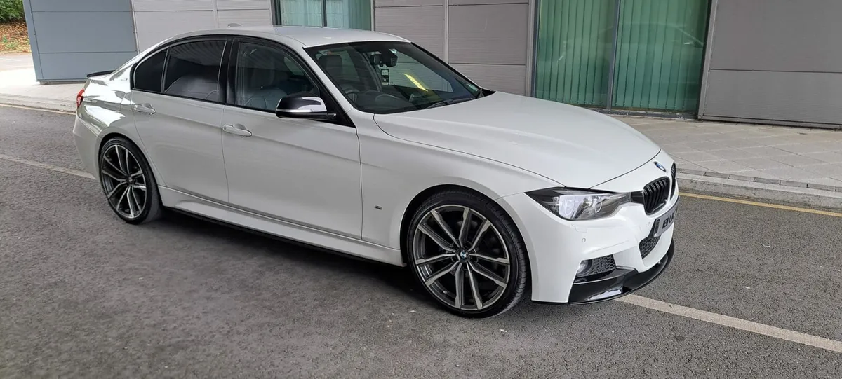 Bmw 330e Msport Shadow edition - Image 3