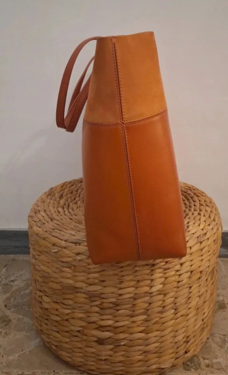 Tory Burch tote - Image 4