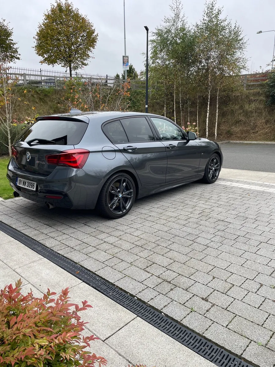 BMW M140i Shadow Edition - LSD / CarPlay - Image 3