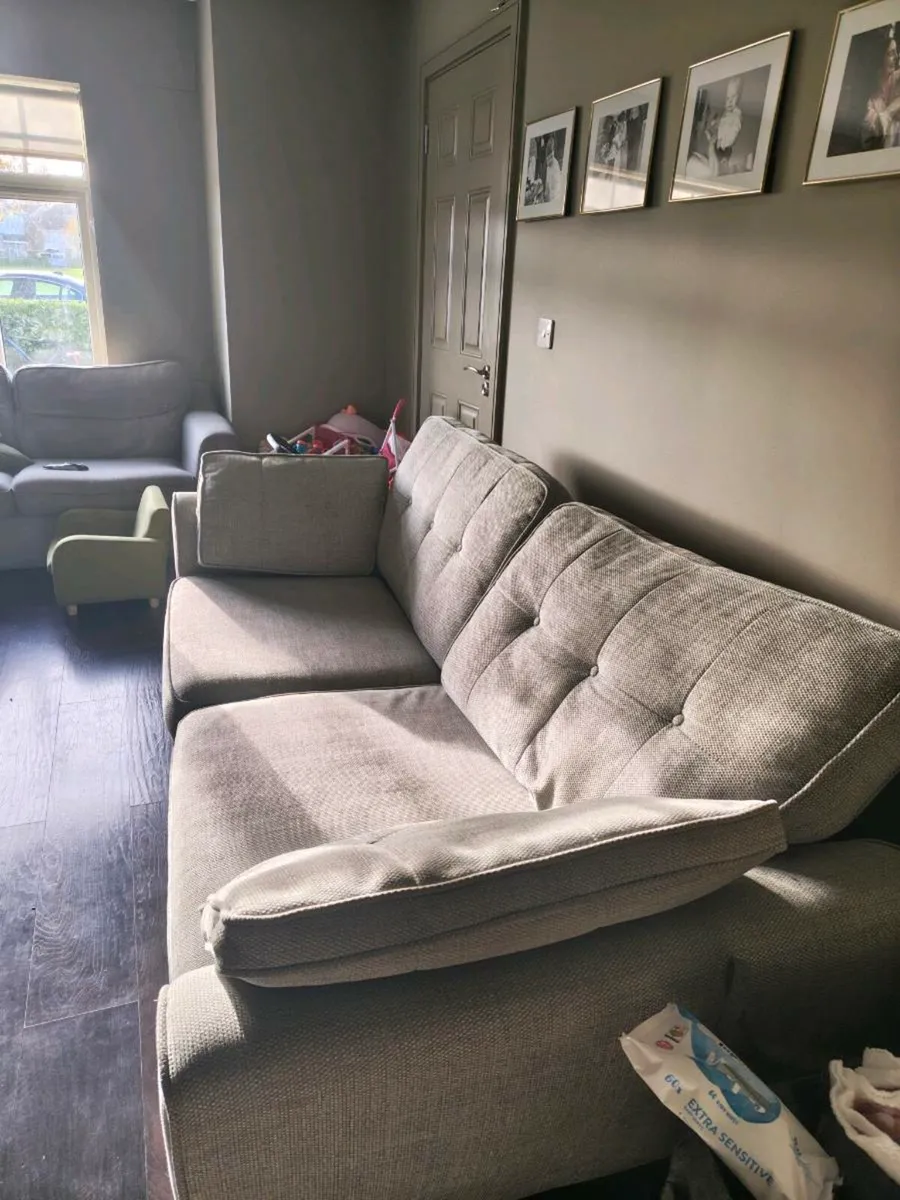 DFS 4 seater sofa - Image 4