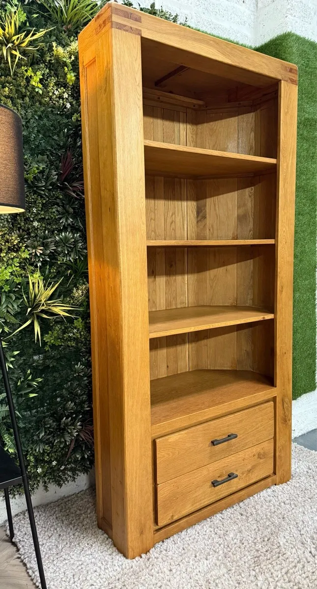 Solid oak display cabinet - Image 3