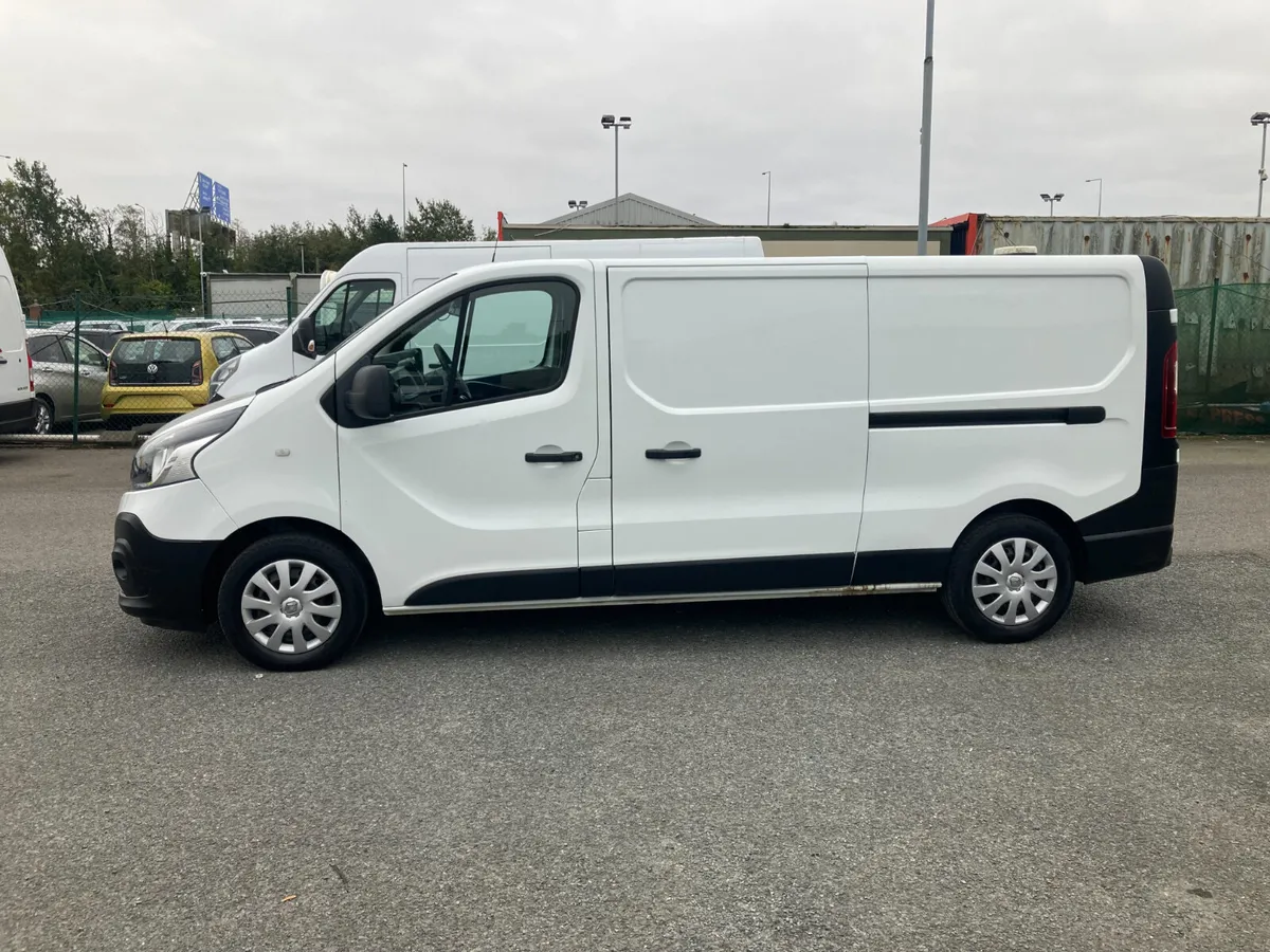 Renault Trafic 2021 - Image 4