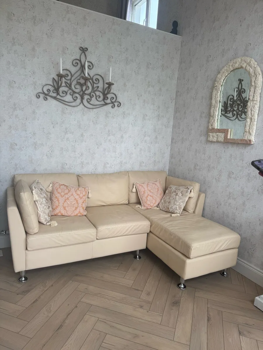 Sofa Cream leather corner - Image 4