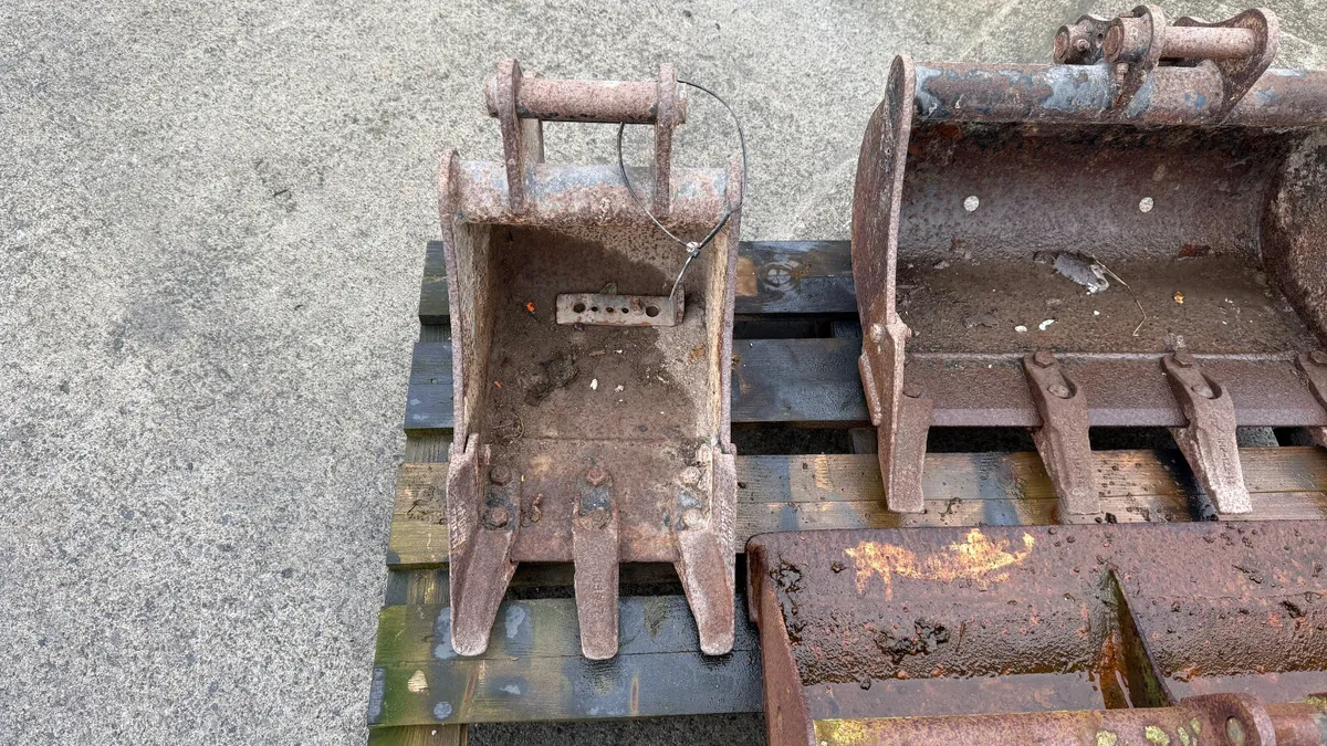 Mini Digger buckets - Image 4