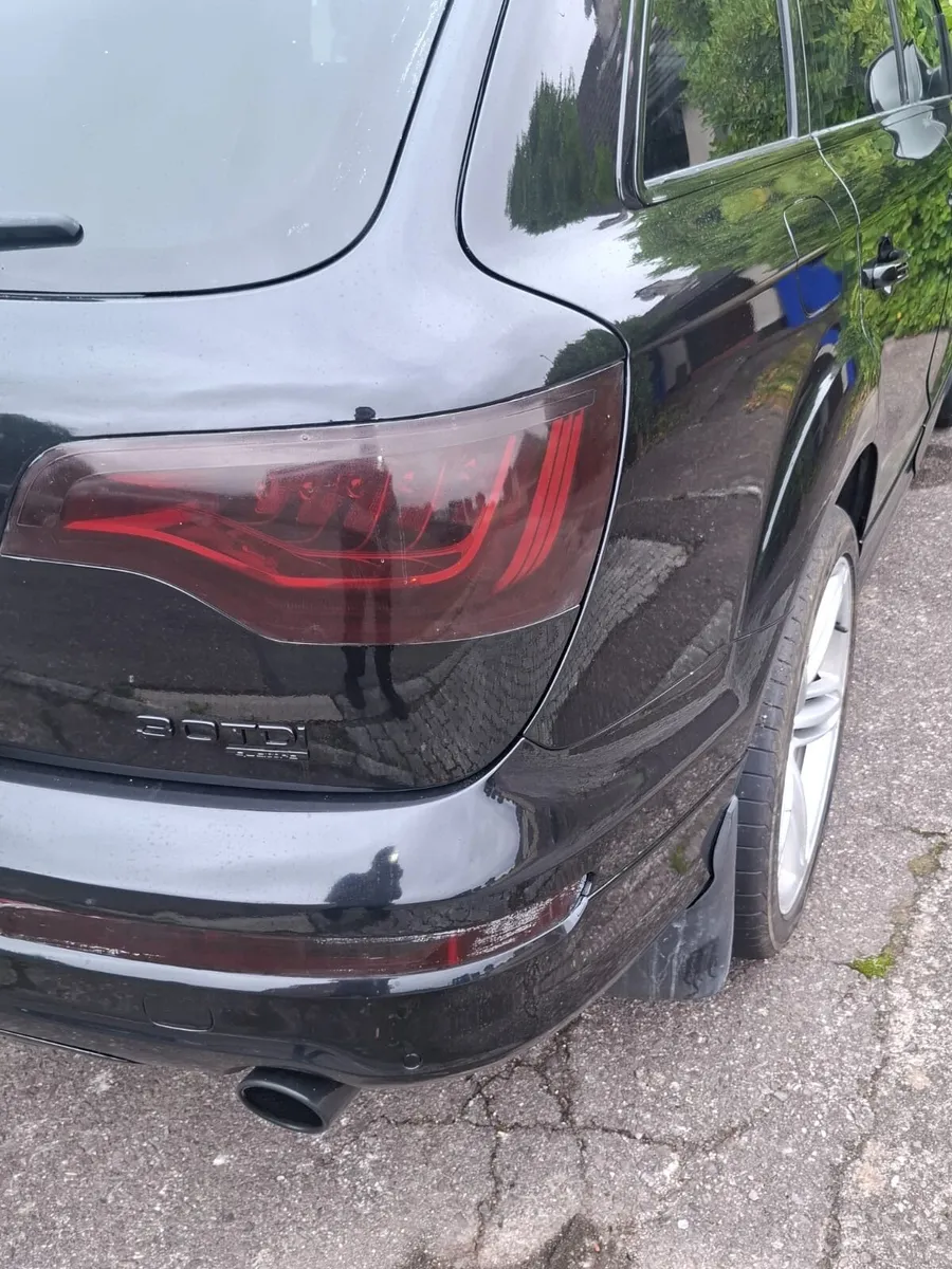 Audi Q7 - Image 2