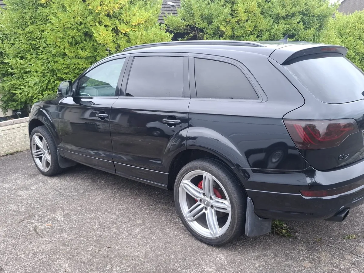 Audi Q7 - Image 3