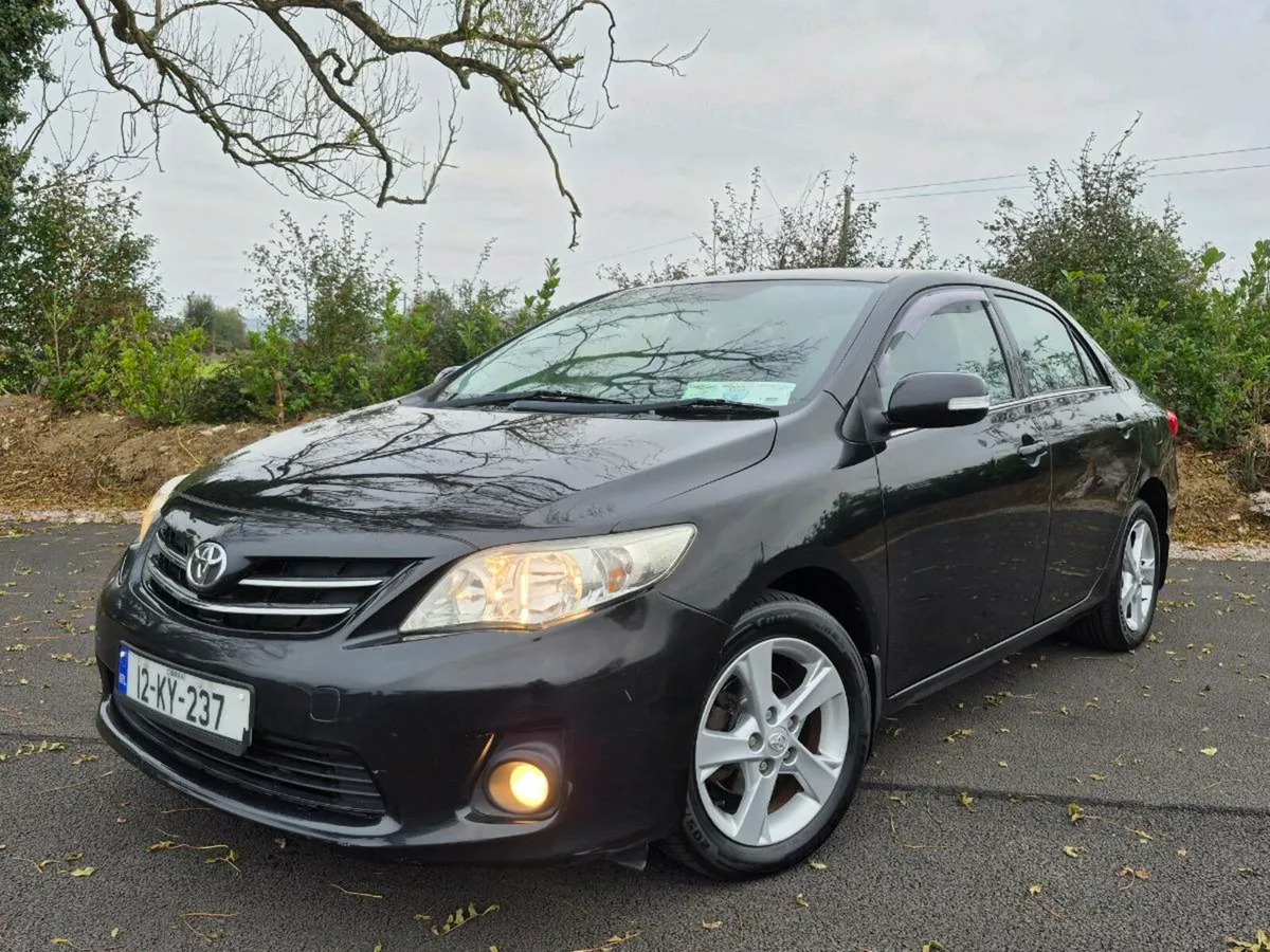 Toyota Corolla Diesel low KM - Image 1