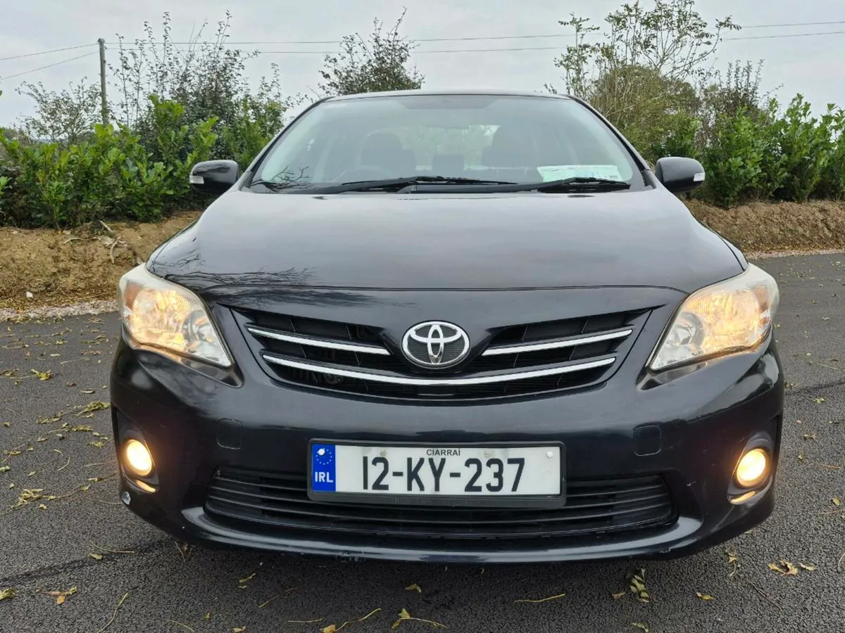 Toyota Corolla Diesel low KM - Image 2