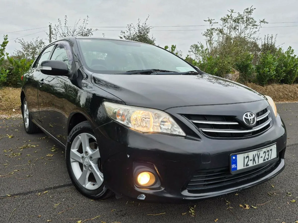 Toyota Corolla Diesel low KM - Image 3