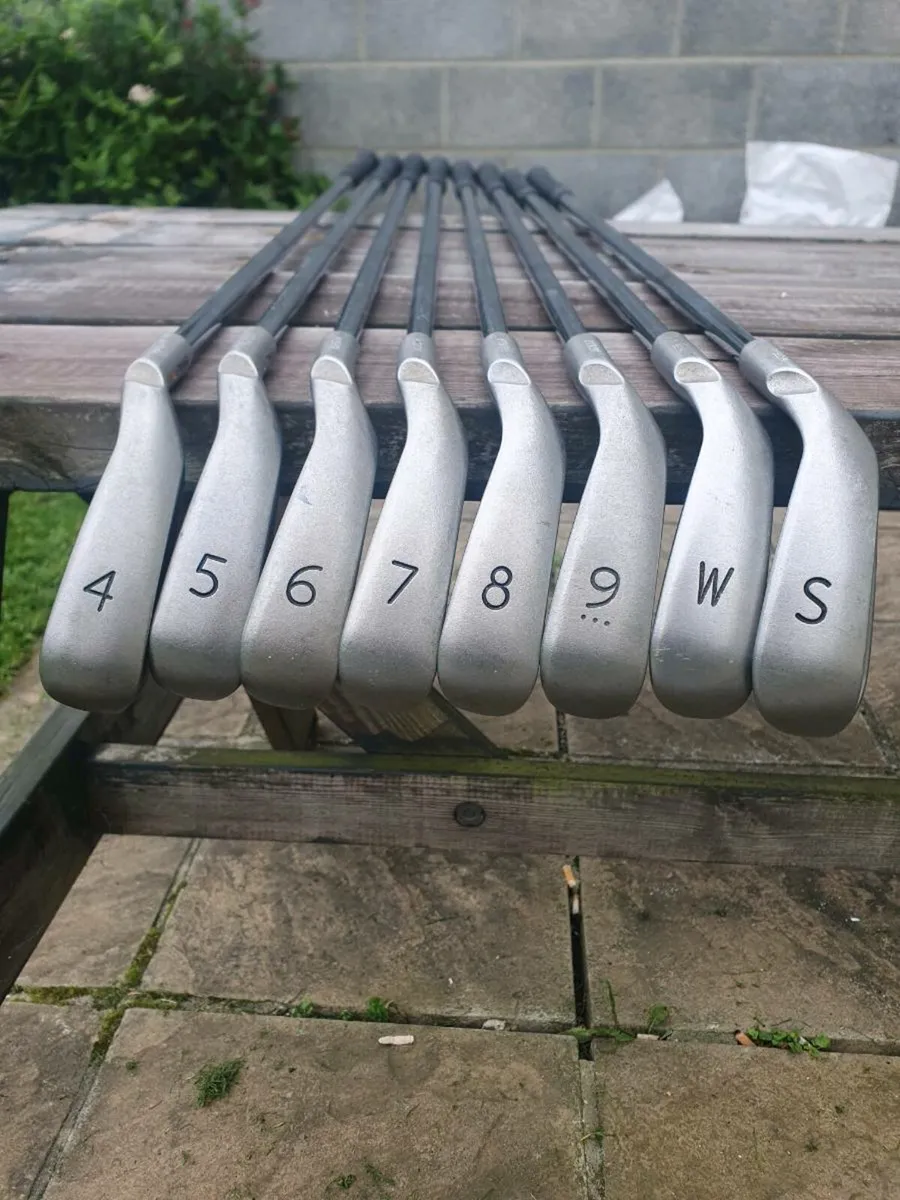 Ping g5 irons - Image 1