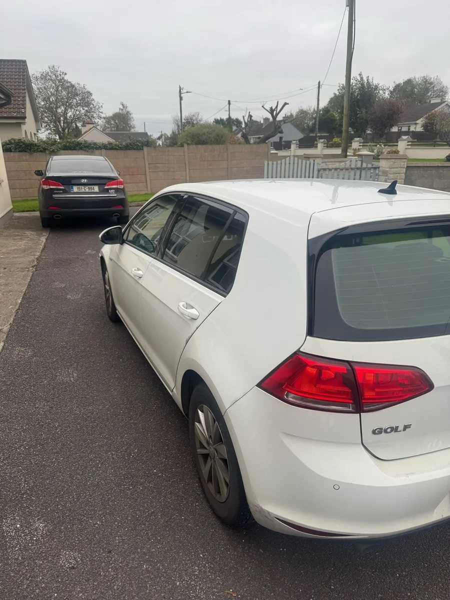 152 Volkswagen Golf - Image 4