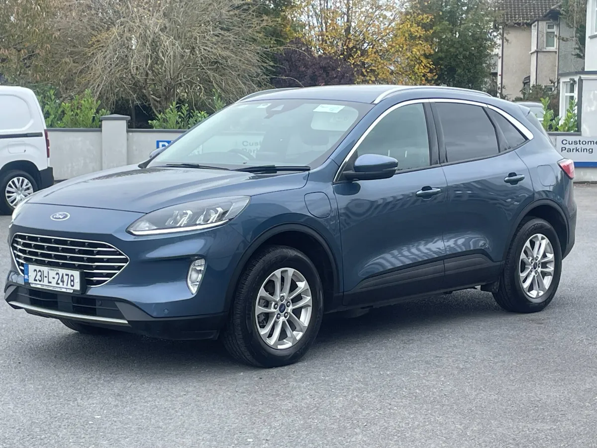 Ford Kuga *Minimum Trade-In Allowance - Image 3