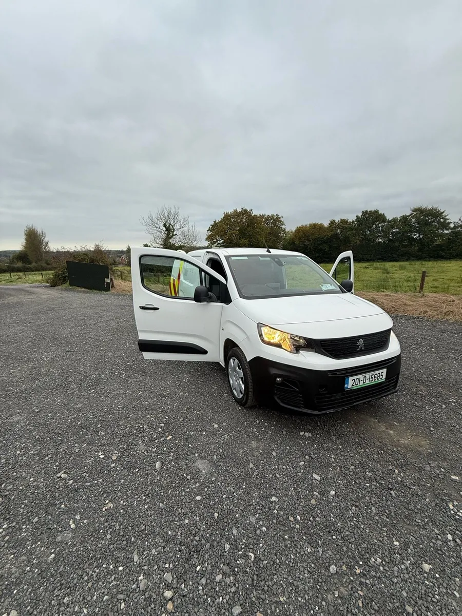Peugeot Partner professional plus - Image 1