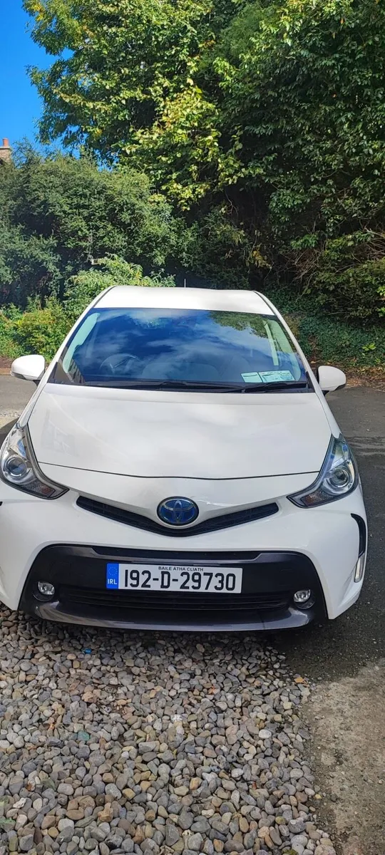 Toyota Prius Alpha 7 seater - Image 1