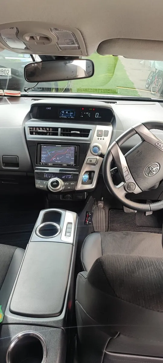 Toyota Prius Alpha 7 seater - Image 2