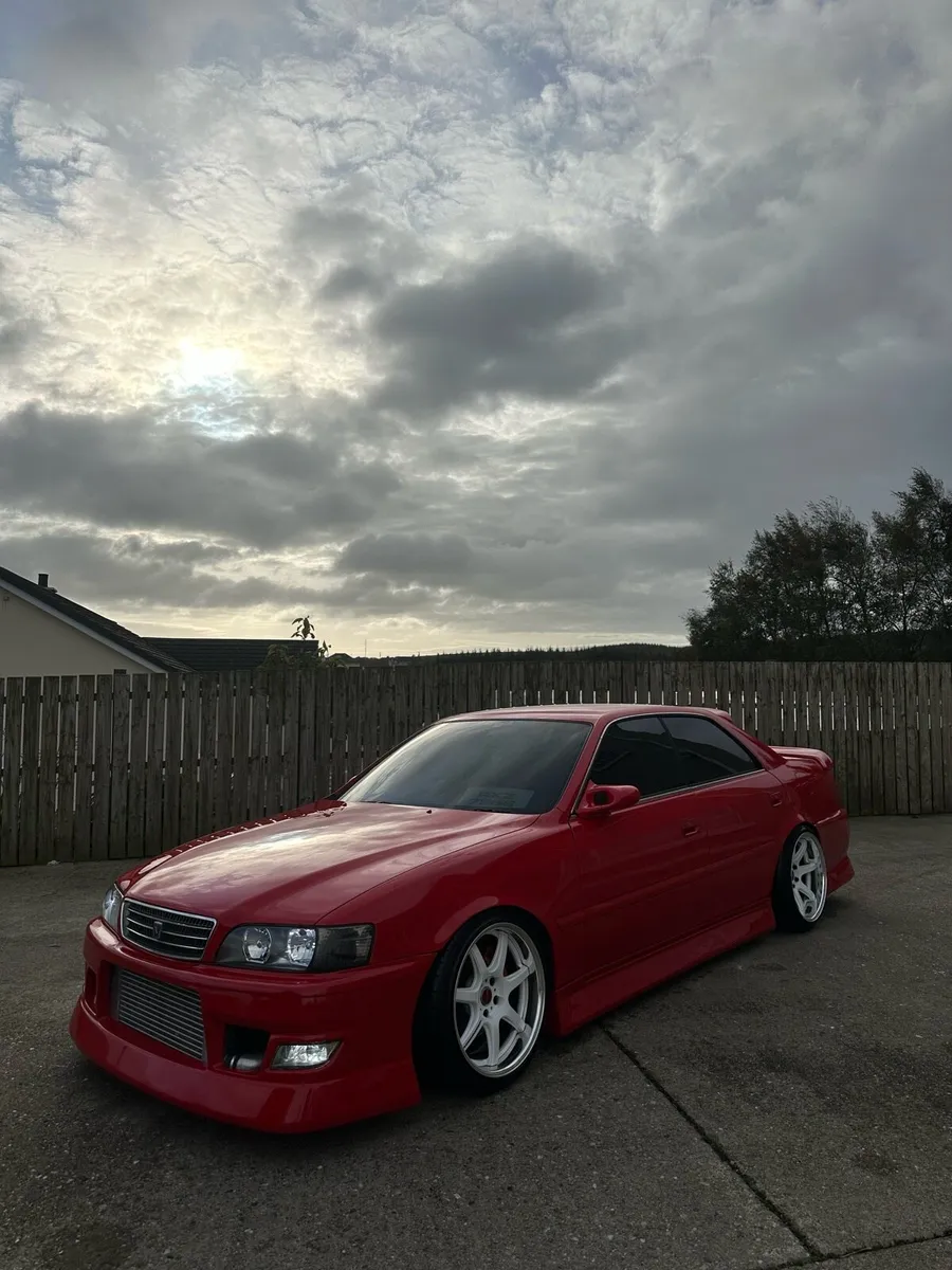 Toyota chaser Jzx100 Ferrari red - Image 2