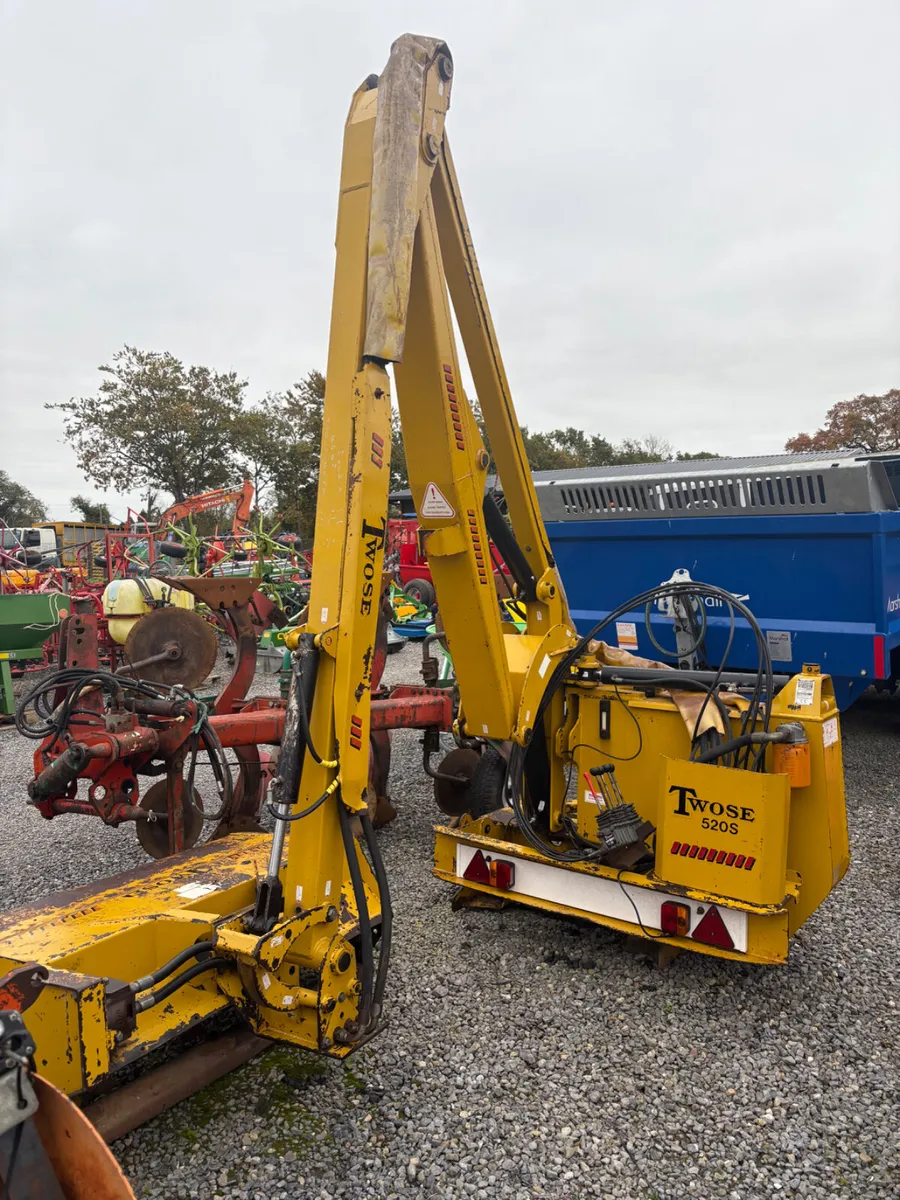 Twose  Hedgecutter - Image 1