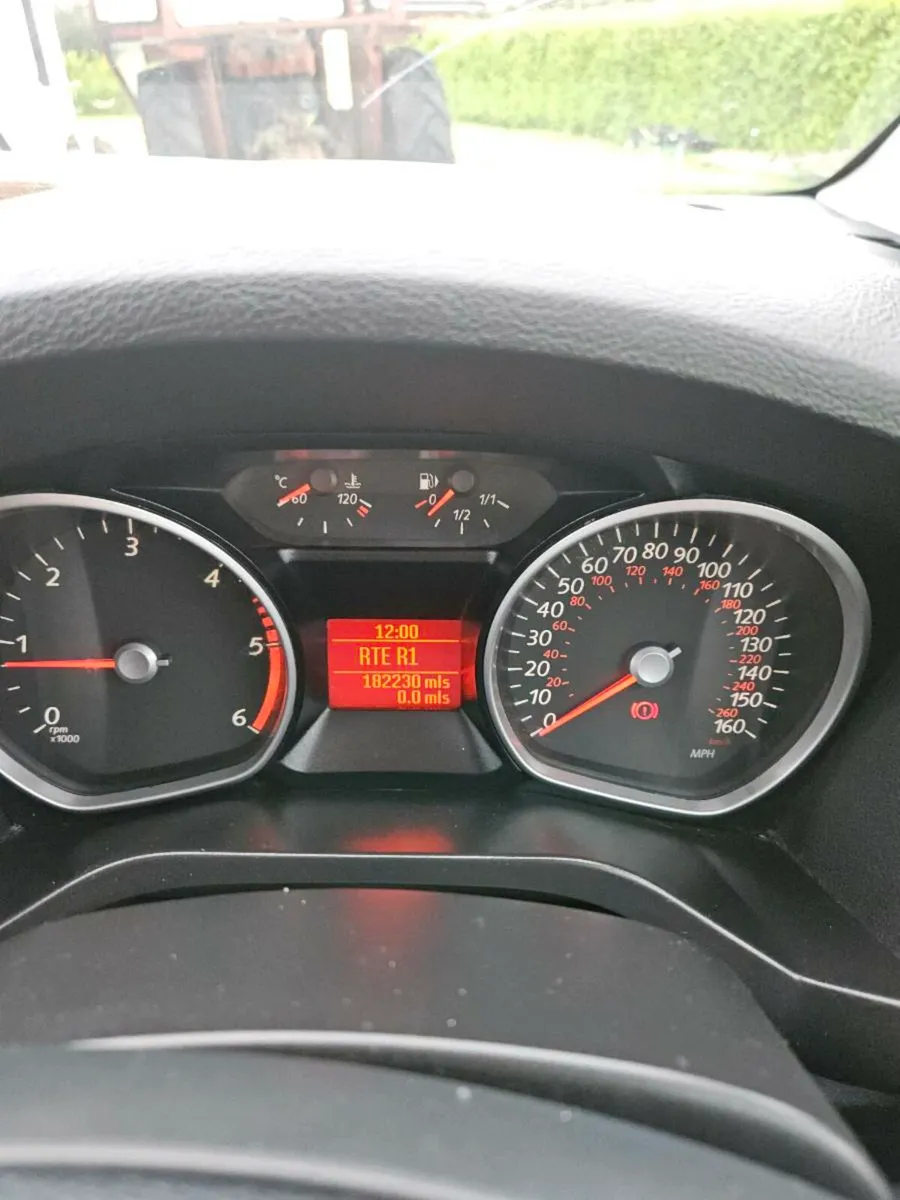 Car - Image 3