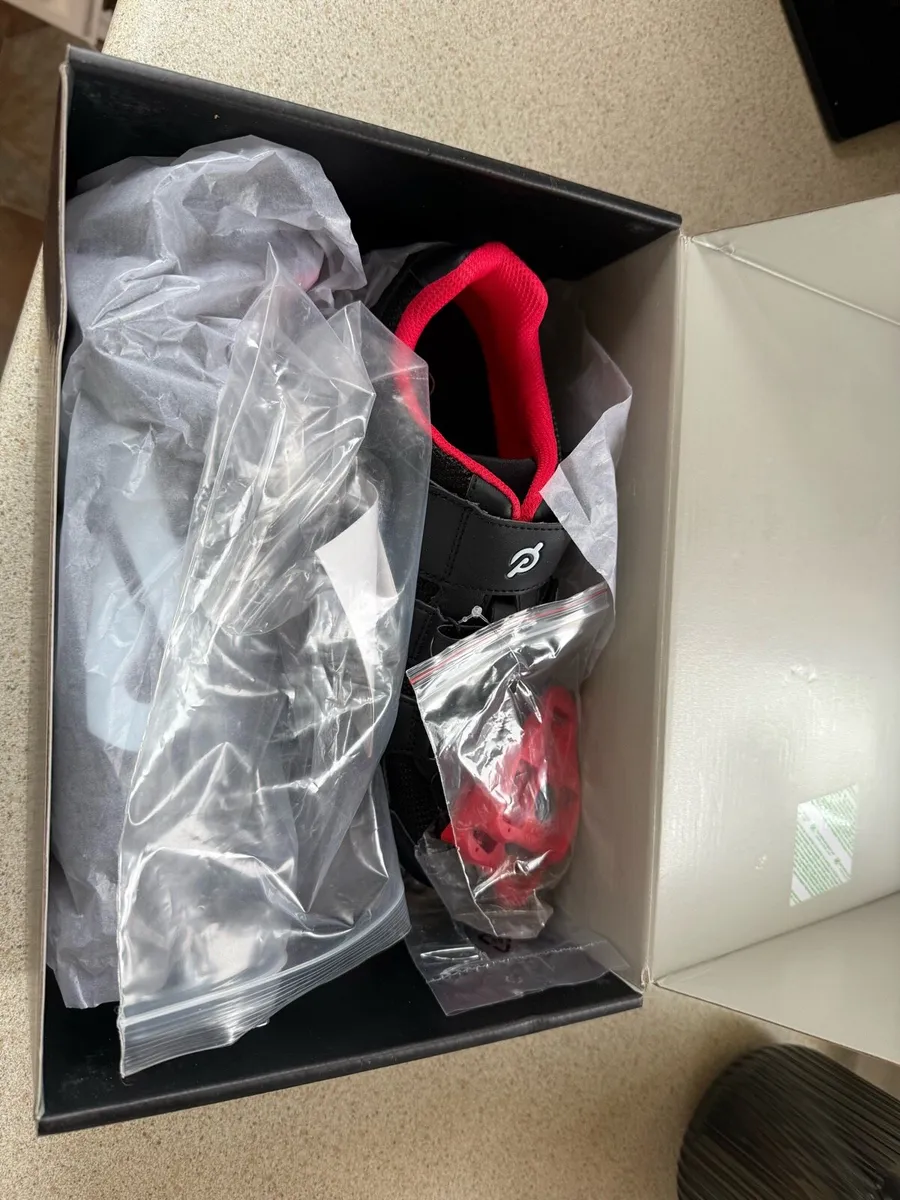Peleton Cycling Shoes - size 42 - Image 2