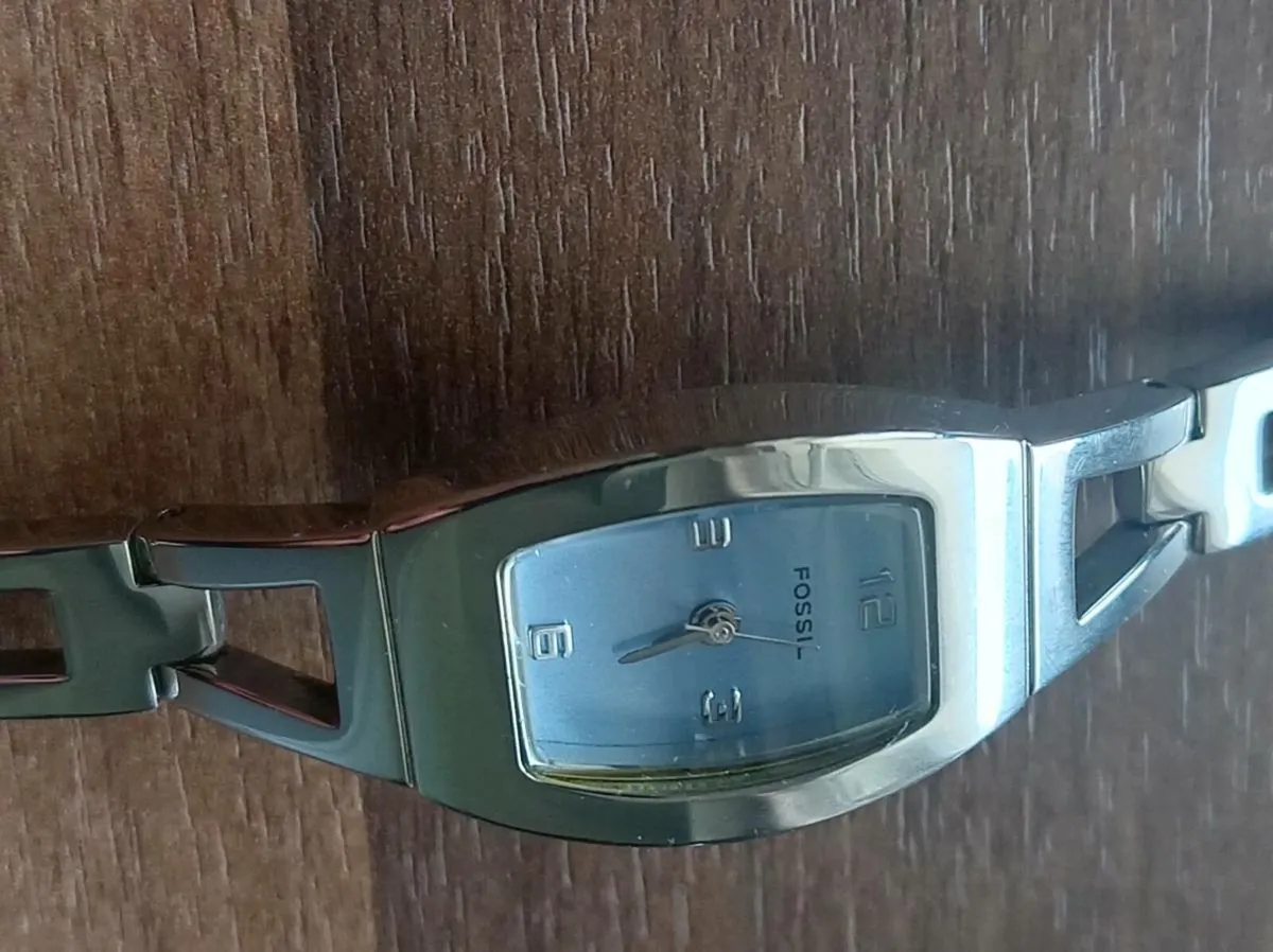 Beautiful ladies watch Fossil bracelet type - Image 2