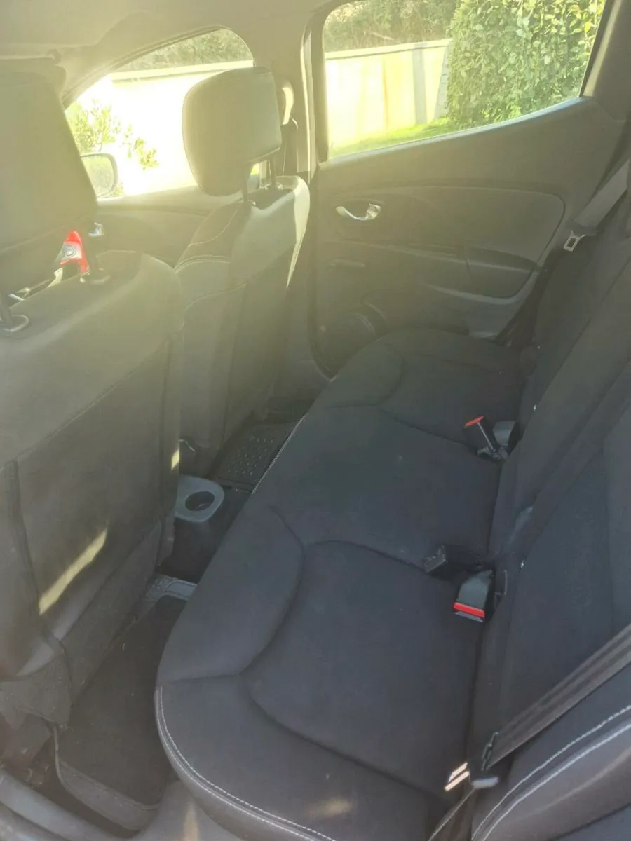 Renault Clio - Image 4