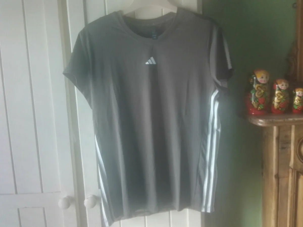 ADIDAS KHAKI GREY TRAINING TOP SIZE 14-16 NEW - Image 1