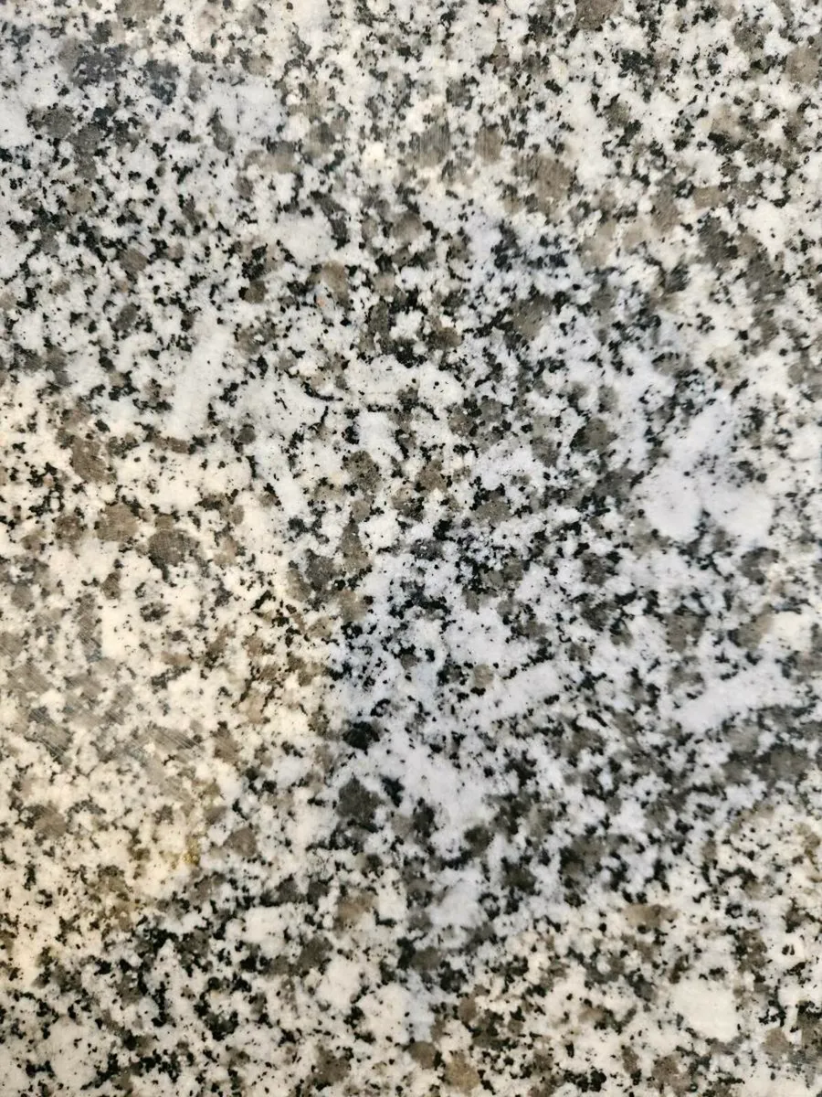 Granite kitchen countertop - Image 3