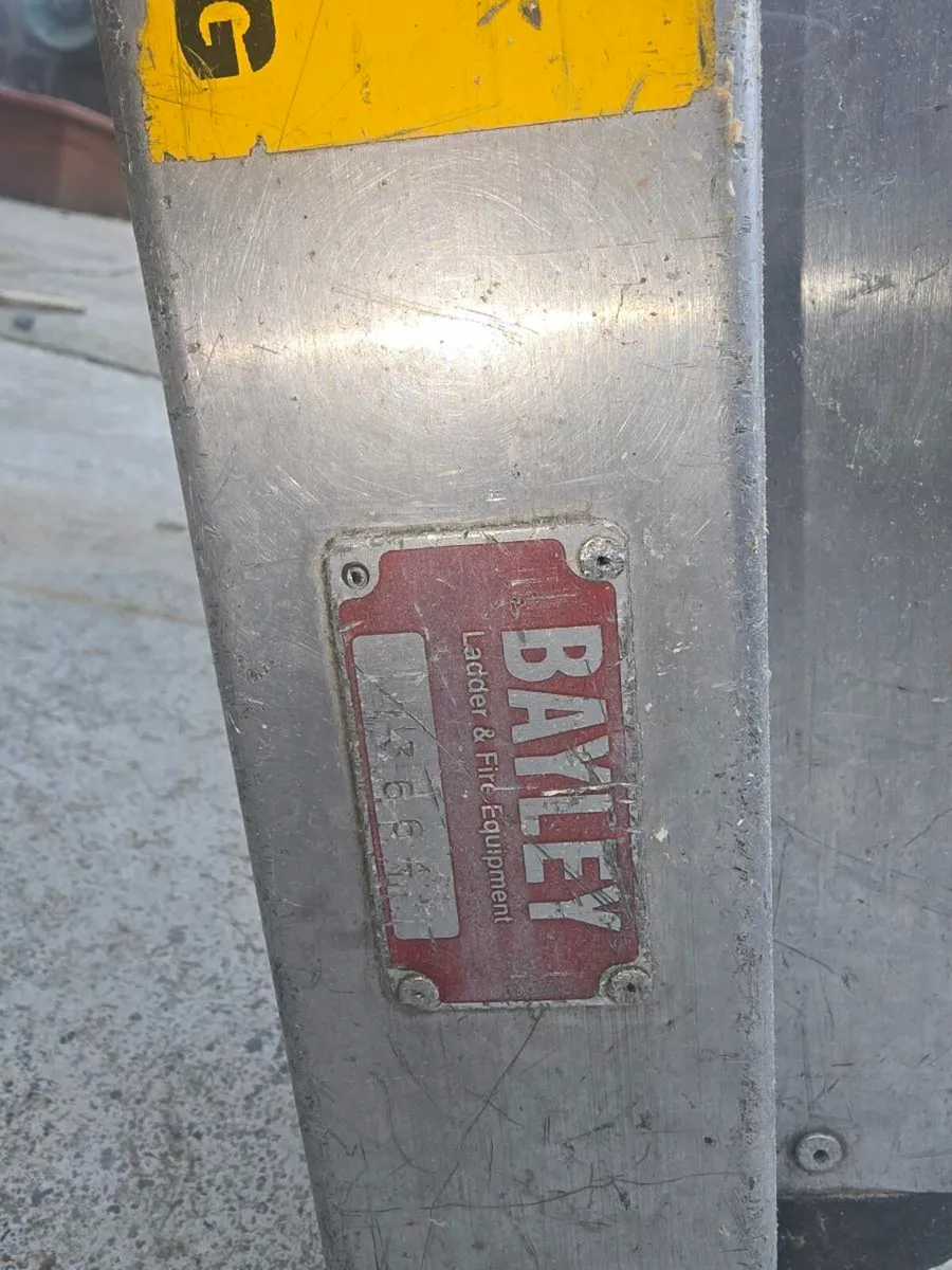 3 stage ladder - Image 3