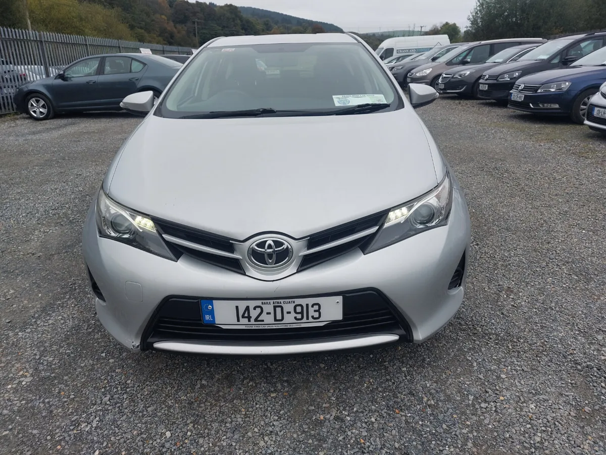 Toyota Auris 2014 - Image 1