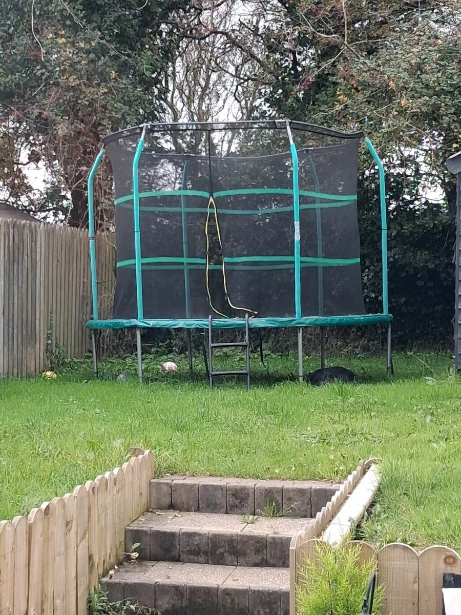 Trampoline 10ft