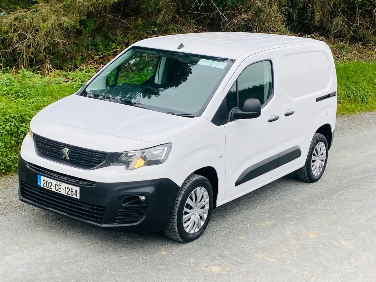 202 Peugeot Partner 3 seats - Image 1