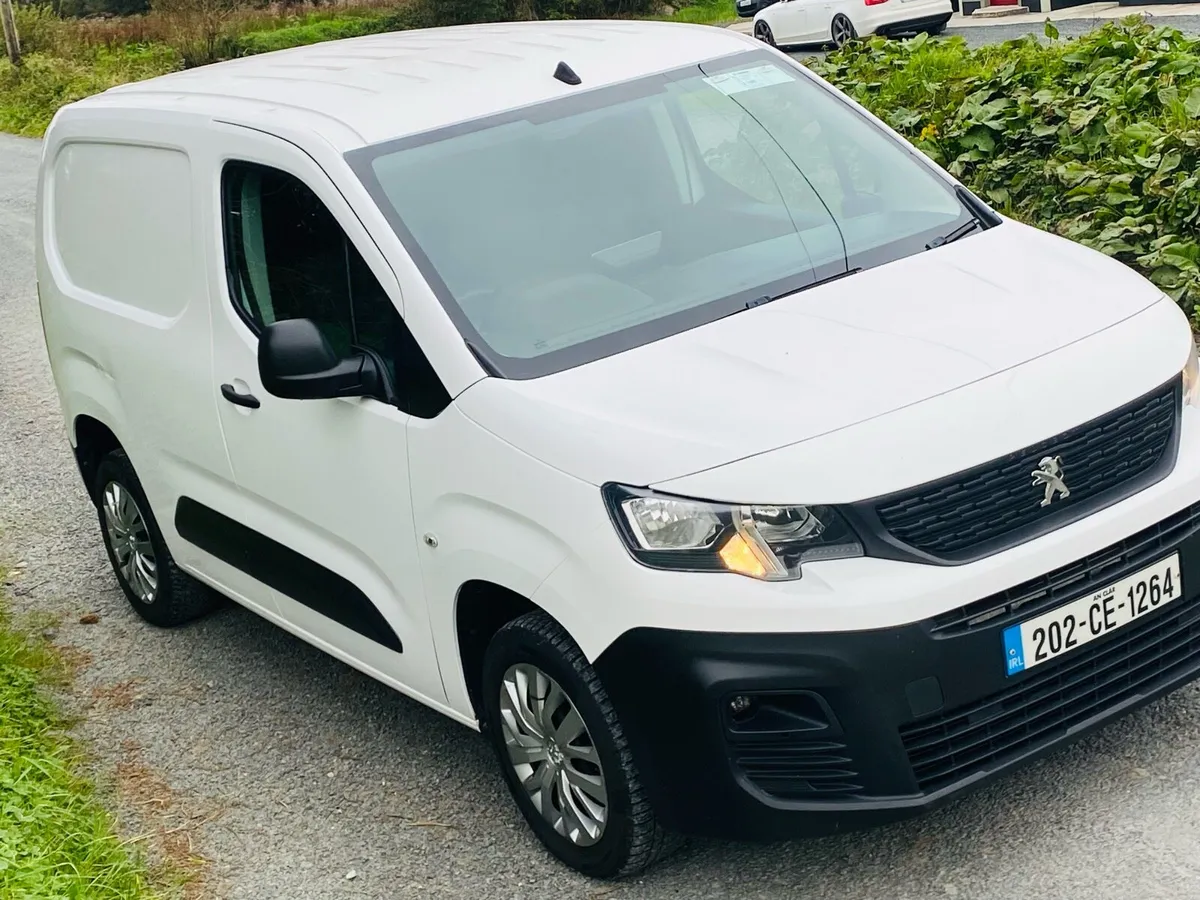 202 Peugeot Partner 3 seats - Image 2