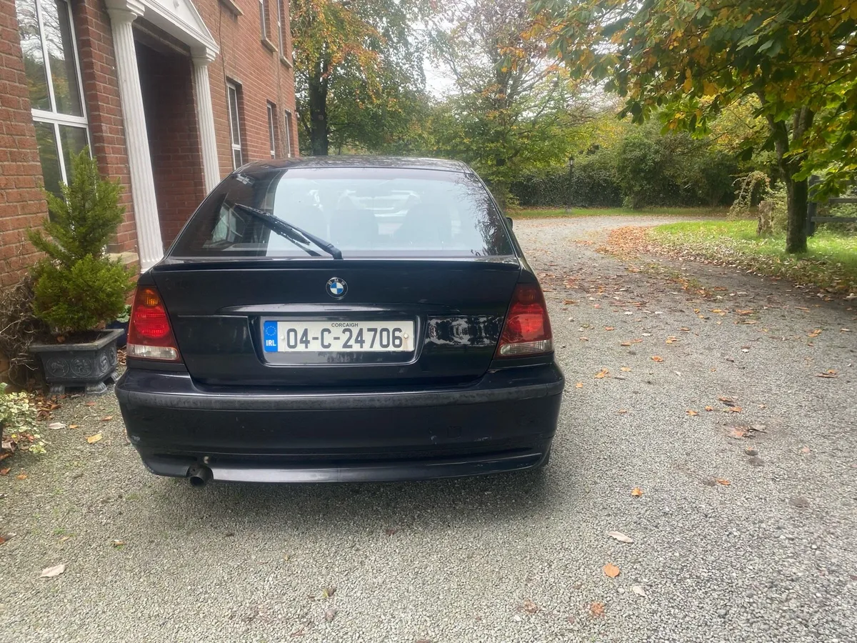 Car - Image 4