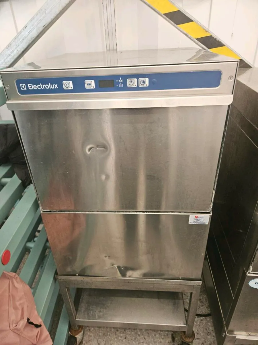 Kitchen - Image 4