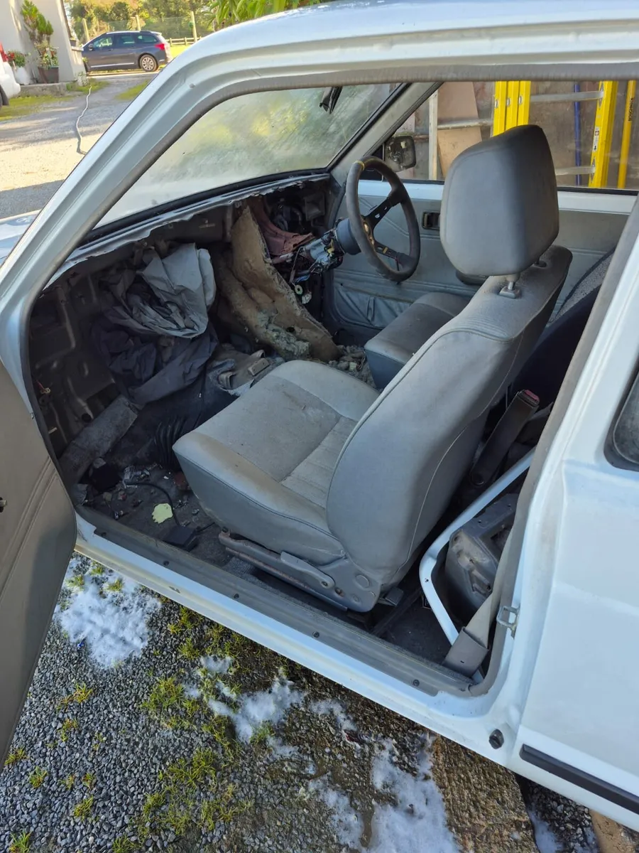 Toyota Starlet - Image 2