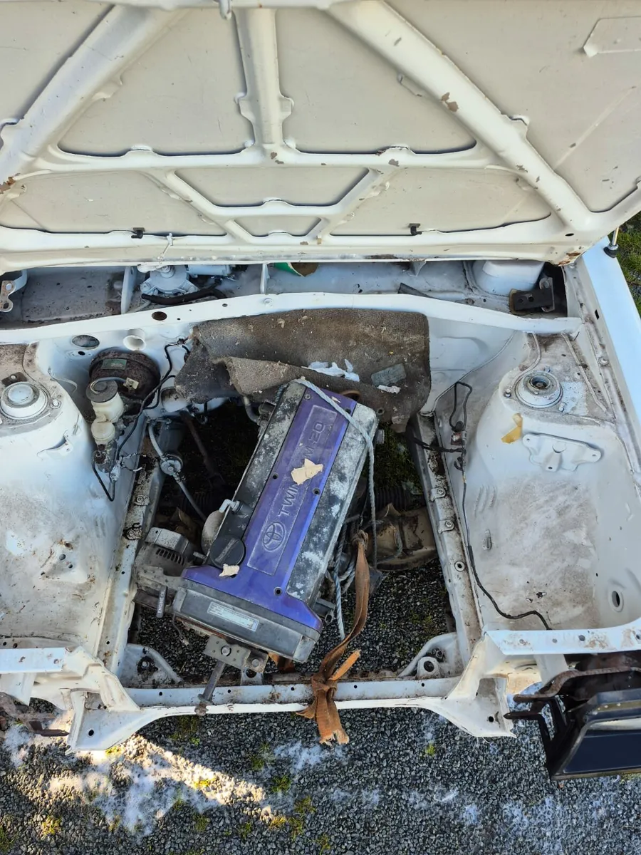 Toyota Starlet - Image 4