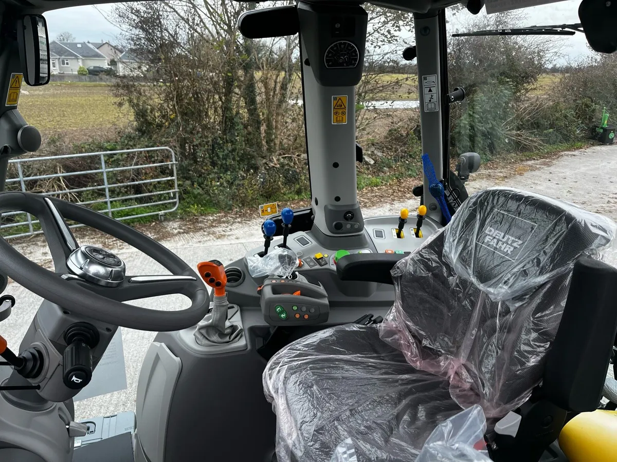 Tractor - Image 3