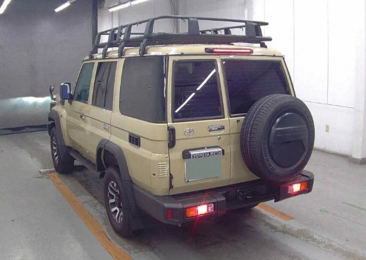 2025 TOYOTA LAND CRUISER 70 SERIES 2.8 D4D AUTO - Image 2
