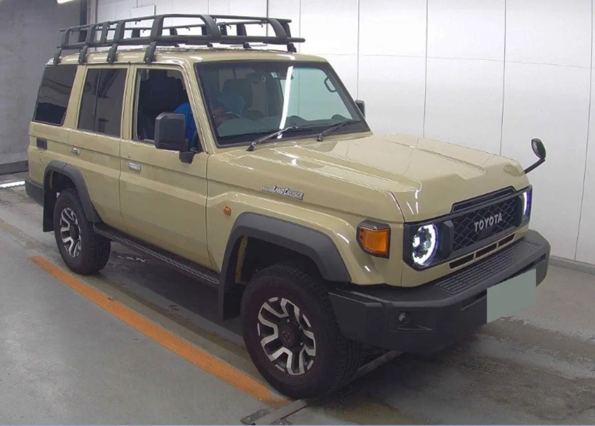 2025 TOYOTA LAND CRUISER 70 SERIES 2.8 D4D AUTO - Image 1